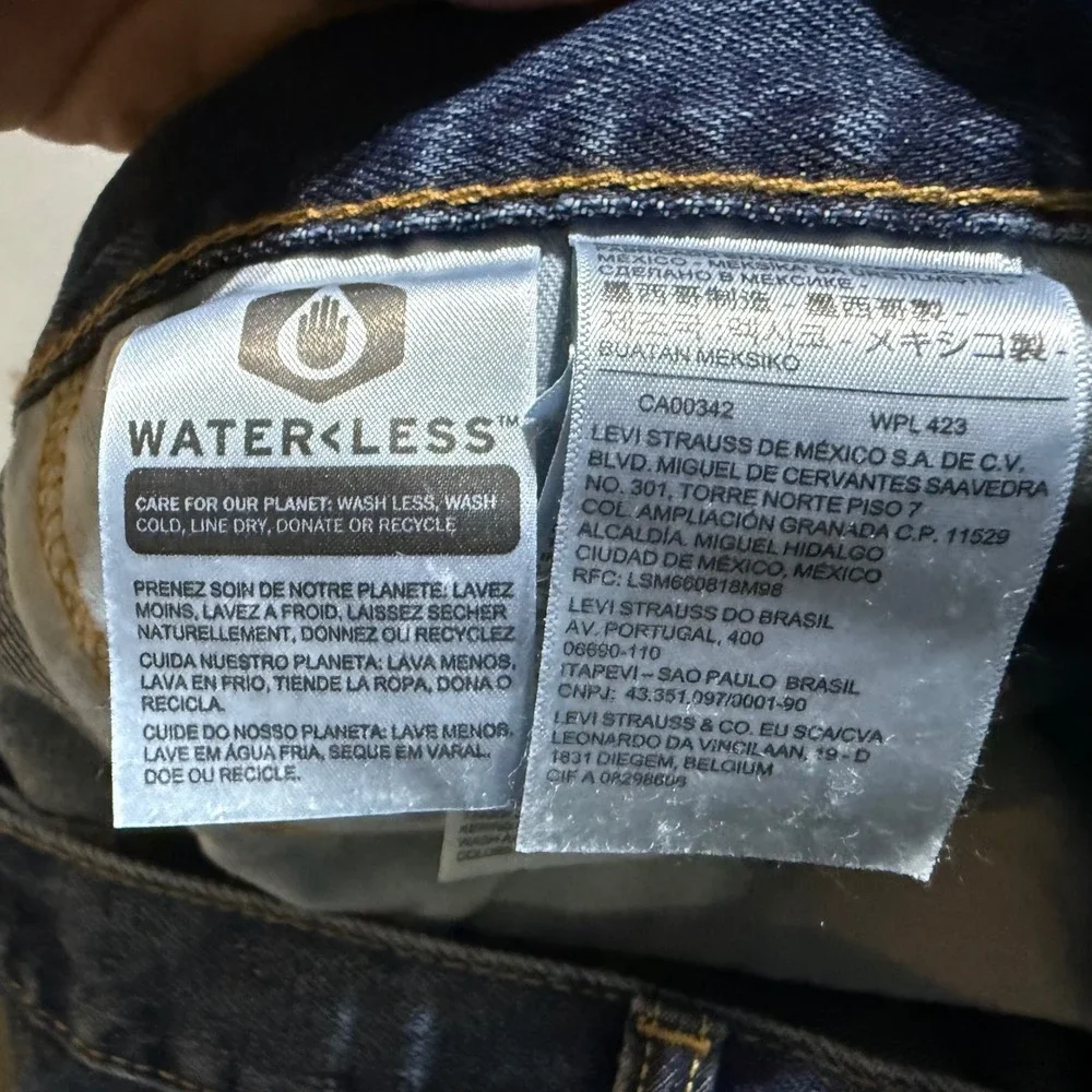 Levi's 550 Relaxed Fit Men's 54x30 Blue Jeans Relaxed Tapered Waterless NEW